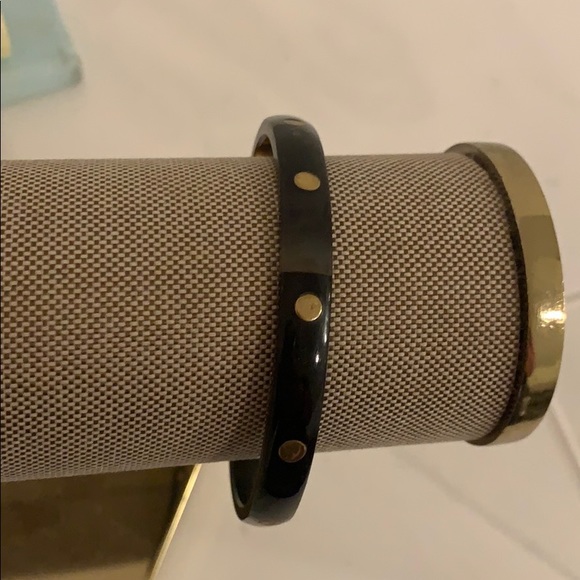 Earring Set - Picture 2 of 3